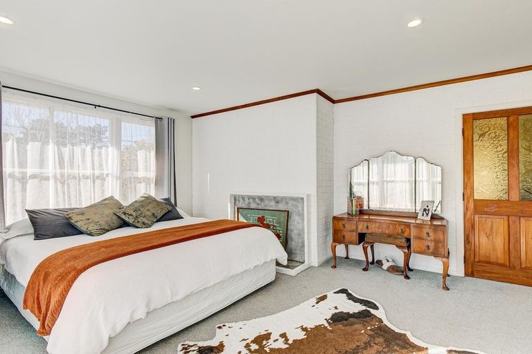 Photo of property in 126 Castor Crescent, Cannons Creek, Porirua, 5024