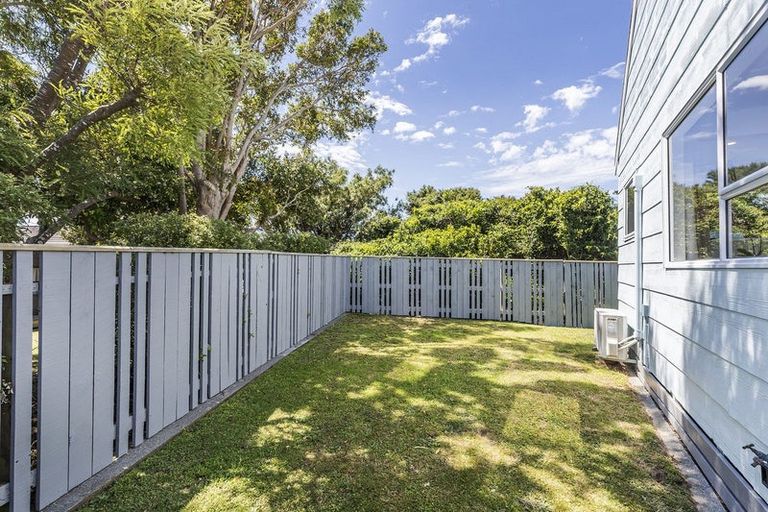 Photo of property in 35 James Cook Drive, Whitby, Porirua, 5024