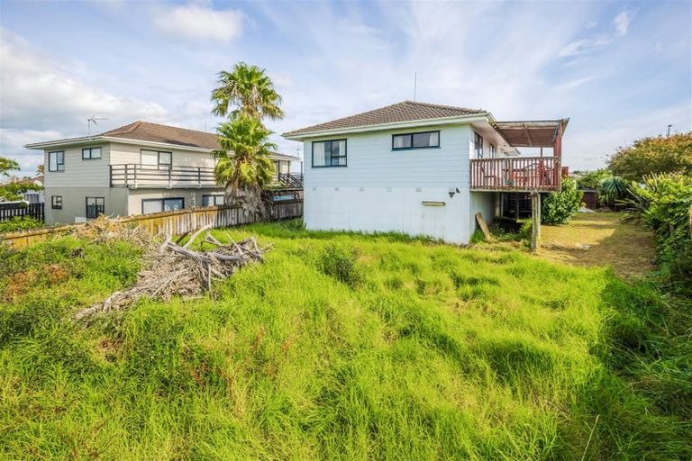 Photo of property in 8 Southview Place, Wattle Downs, Auckland, 2102