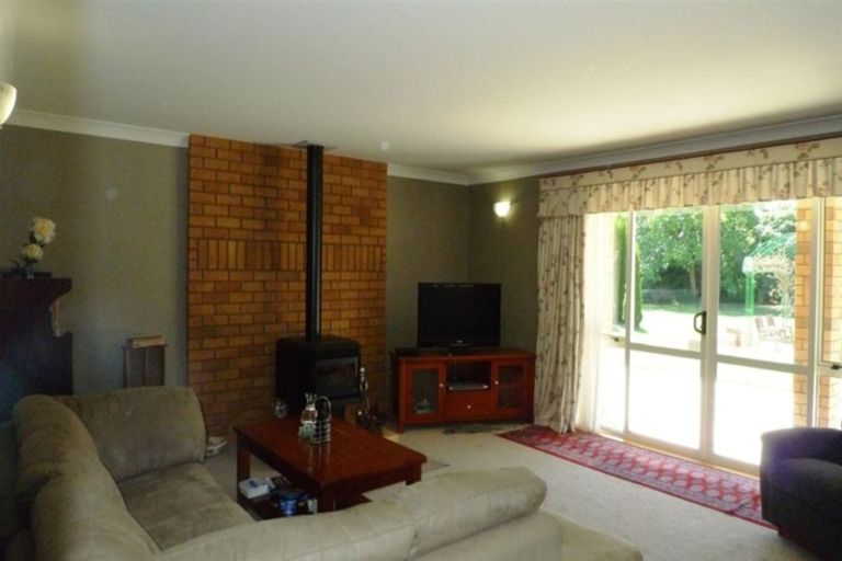 Photo of property in 10 Faith Place, West Melton, Christchurch, 7675
