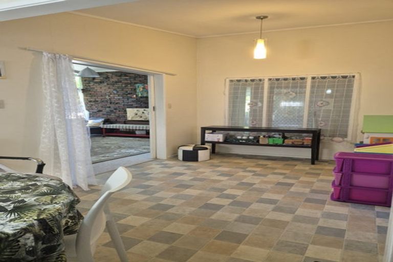 Photo of property in 6 Totara Grove, Hillcrest, Auckland, 0627