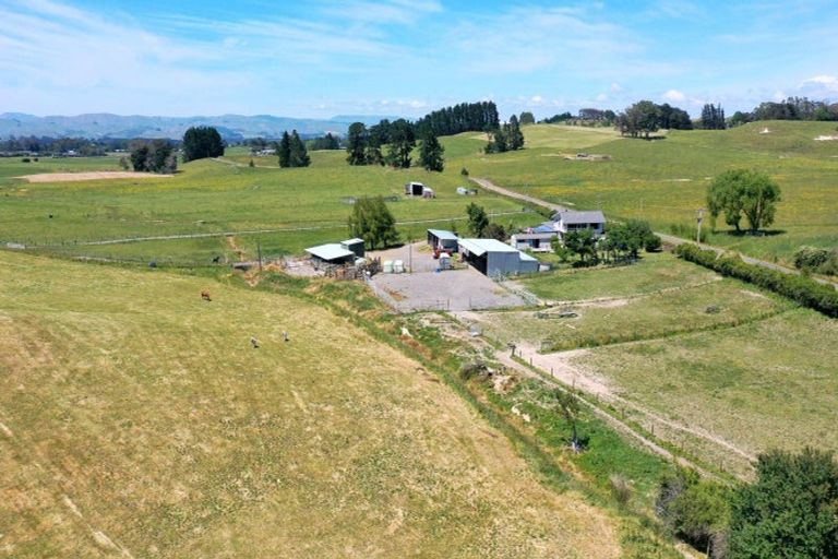 Photo of property in 94 Glengarry Road, Dannevirke, 4978