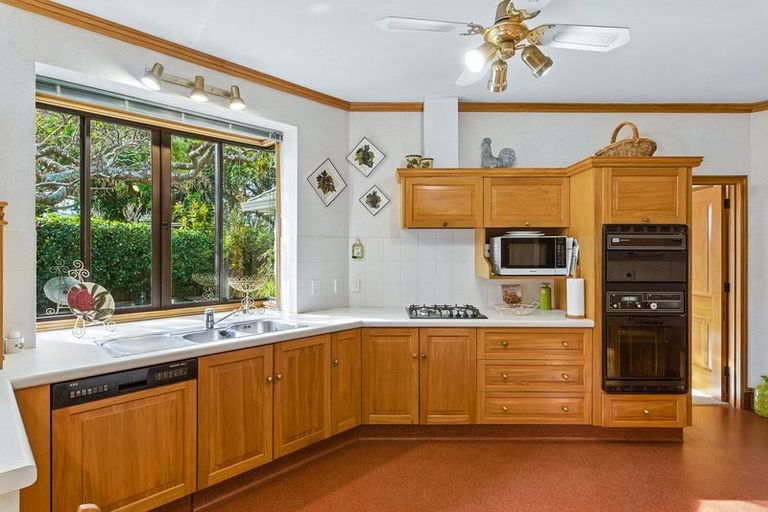 Photo of property in 7 Maple Lane, Waikanae, 5036