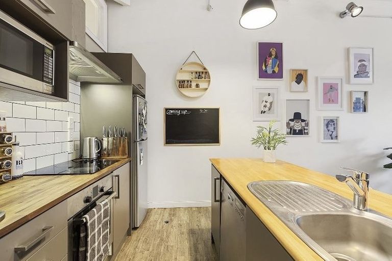 Photo of property in 2b/164 Vivian Street, Te Aro, Wellington, 6011