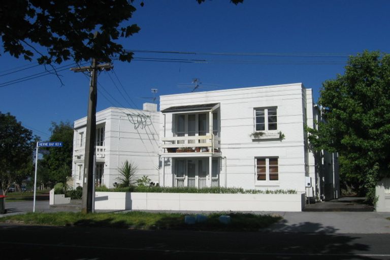 Photo of property in 7/2 Herne Bay Road, Herne Bay, Auckland, 1011