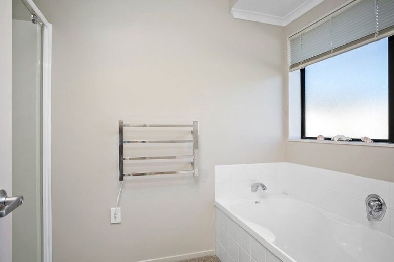 Photo of property in 14 Brancaster Place, Cambridge, 3434