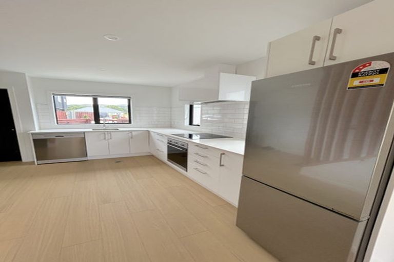 Photo of property in 4/892 High Street, Avalon, Lower Hutt, 5011