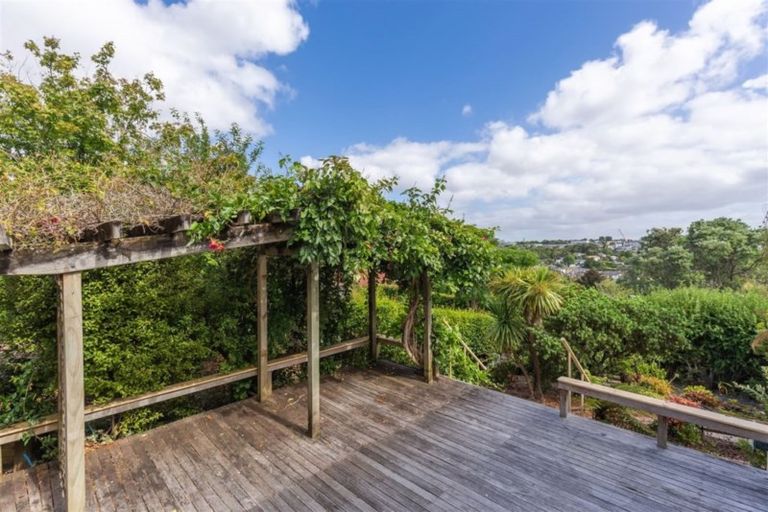 Photo of property in 19 Tainui Street, Torbay, Auckland, 0630