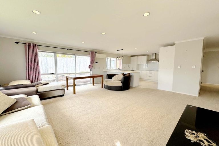 Photo of property in 29 Vino Cina Heights, Ranui, Auckland, 0612