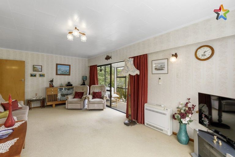 Photo of property in 89 Normandale Road, Normandale, Lower Hutt, 5010