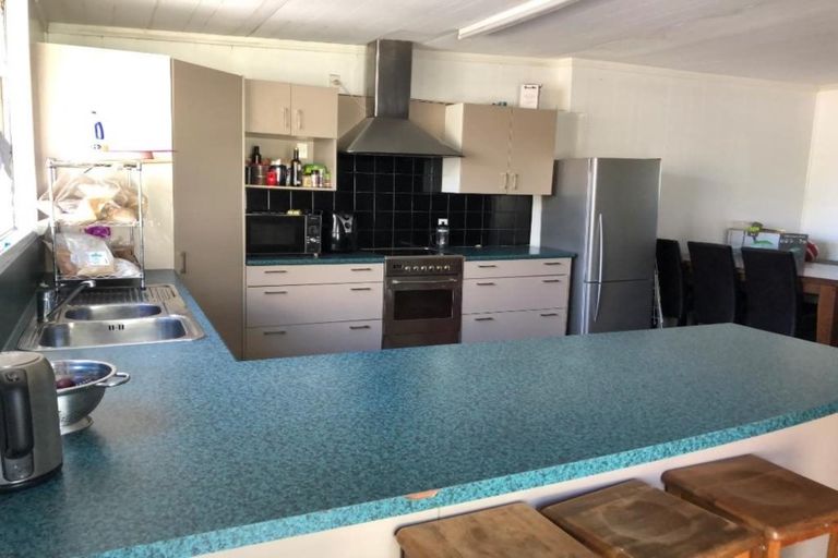 Photo of property in 27 Luxford Street, Berhampore, Wellington, 6023