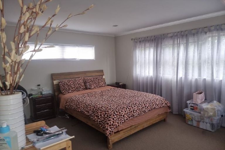 Photo of property in 86a Barrys Road, Glendene, Auckland, 0602