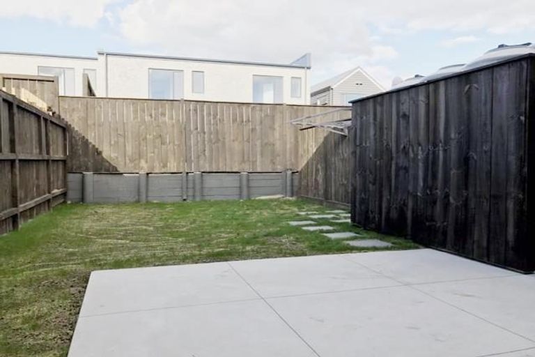 Photo of property in 15 Wallace Road, Hobsonville, Auckland, 0616