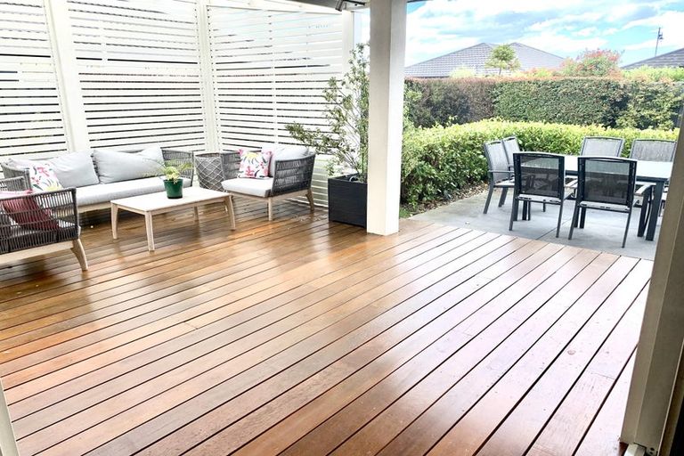 Photo of property in 14 Haast Place, Poraiti, Napier, 4112