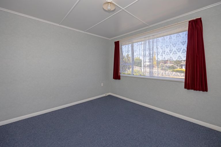 Photo of property in 1 Blyth Street, Holmes Hill, Oamaru, 9401