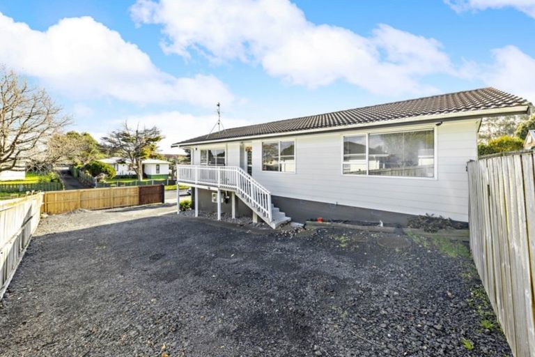 Photo of property in 34 Frobisher Way, Clendon Park, Auckland, 2103