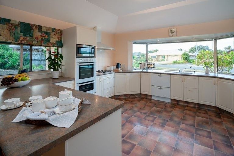 Photo of property in 38 Murray Court, Paraparaumu Beach, Paraparaumu, 5032