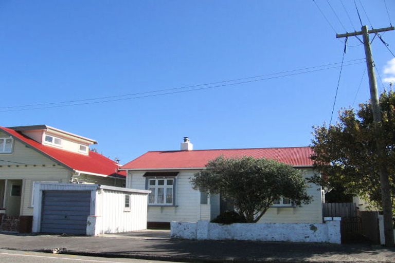 Photo of property in 37 Plunket Avenue, Petone, Lower Hutt, 5012