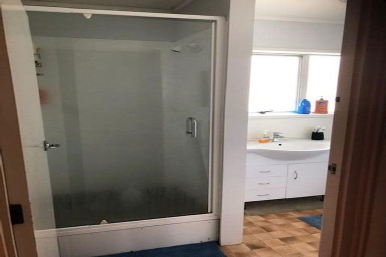 Photo of property in 2/50 Te Kanawa Crescent, Henderson, Auckland, 0610