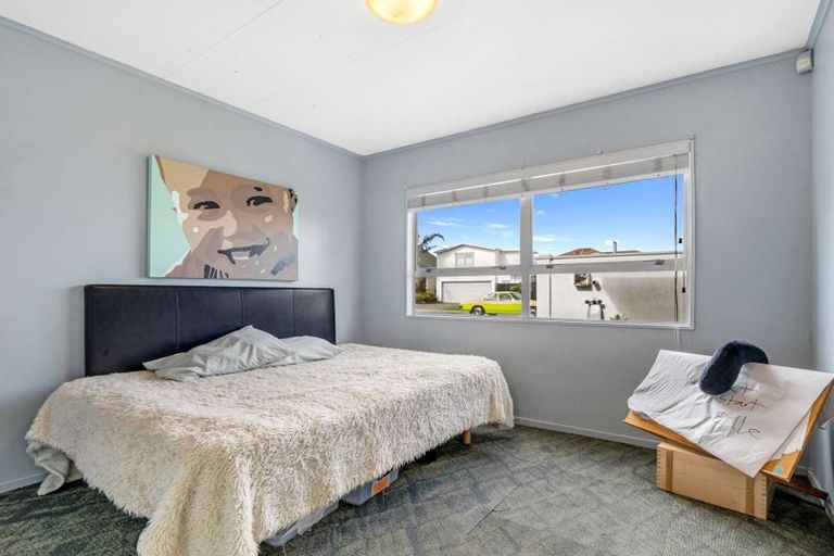 Photo of property in 1219 Papamoa Beach Road, Papamoa Beach, Papamoa, 3118