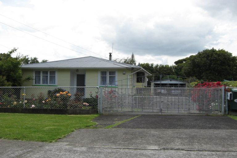 Photo of property in 9 Shortt Avenue, Mangere Bridge, Auckland, 2022