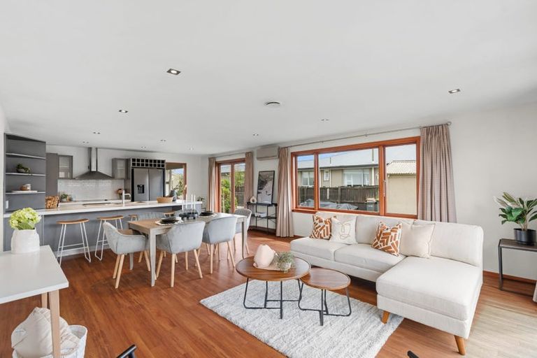 Photo of property in 37 Bourne Crescent, Papanui, Christchurch, 8053