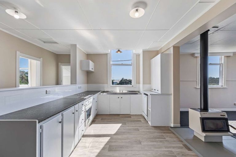 Photo of property in 20 Cambridge Street, Patea, 4520