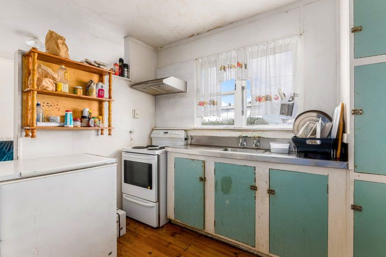 Photo of property in 71-73 Leicester Street, Cannons Creek, Porirua, 5024