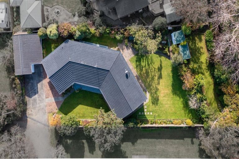 Photo of property in 163 Te Moana Road, Waikanae, 5036