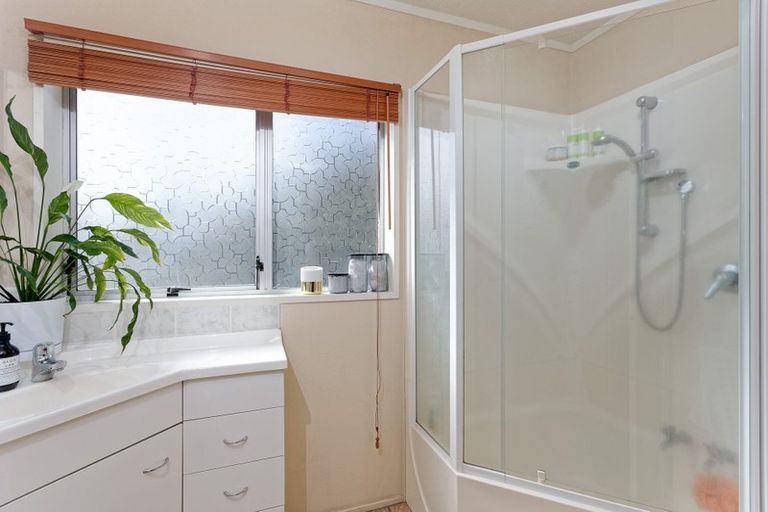 Photo of property in 2/12 Fairway Avenue, Mount Maunganui, 3116