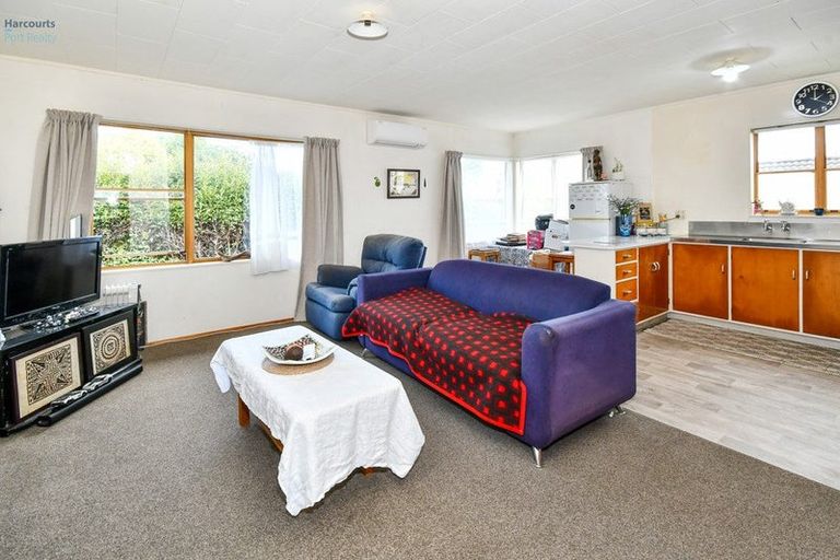 Photo of property in 7/4 Ashby Place, Pukekohe, 2120