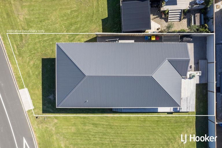 Photo of property in 4 Sandy Place, Waihi Beach, 3611