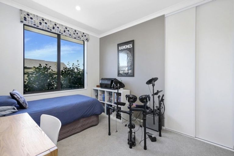 Photo of property in 12 Christie Place, Rolleston, 7614