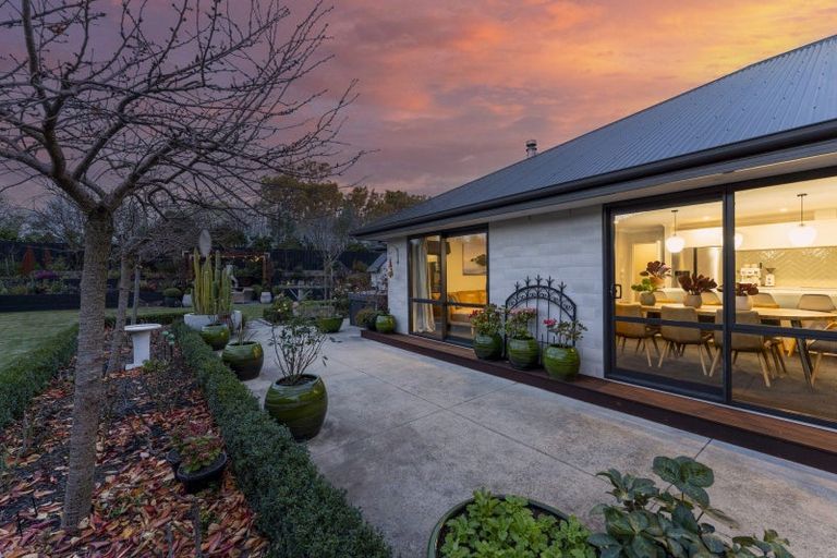 Photo of property in 67 Willowside Place, Amberley, 7410