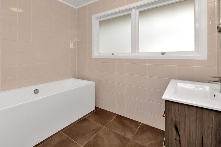 Photo of property in 72 Station Road, Te Kamo, Whangarei, 0112