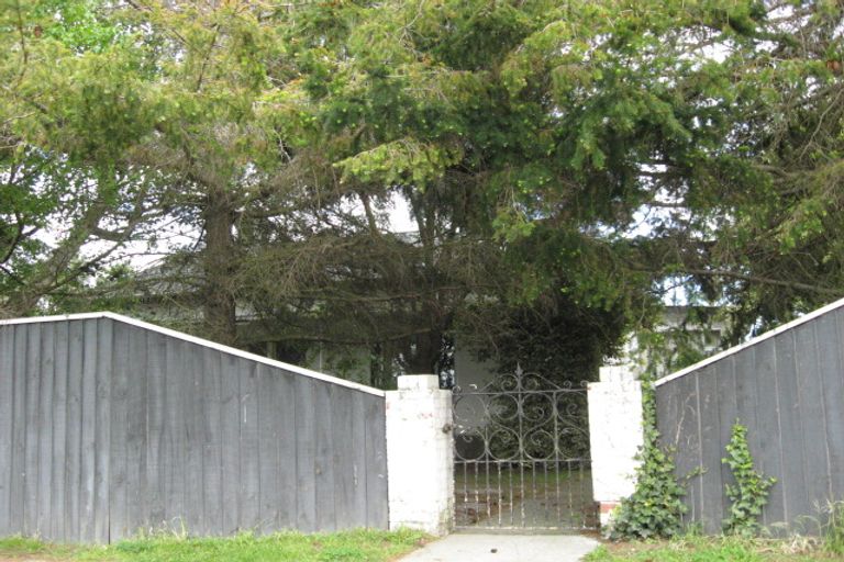 Photo of property in 99 Main North Road, Woodend, 7610