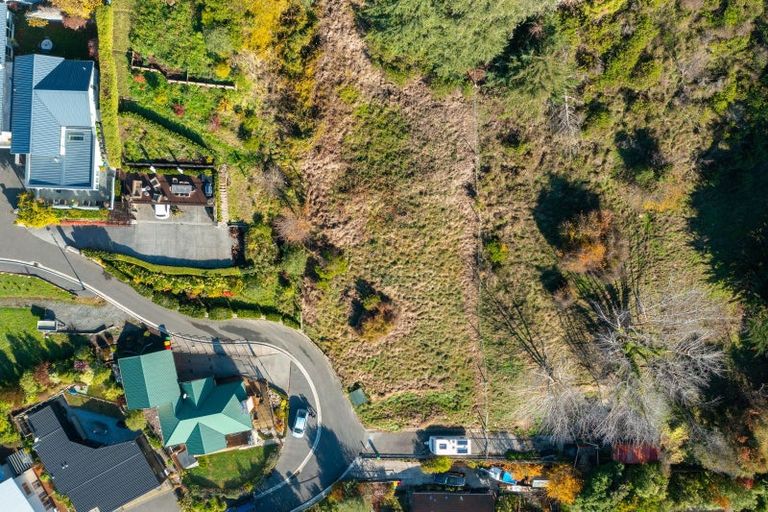 Photo of property in 16 Emerald Lane, Cashmere, Christchurch, 8022