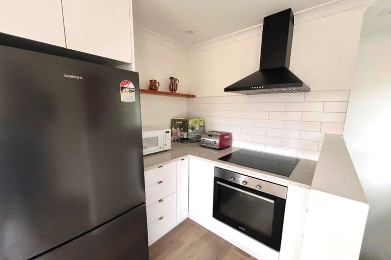 Photo of property in 78 Grays Road, Camborne, Porirua, 5026