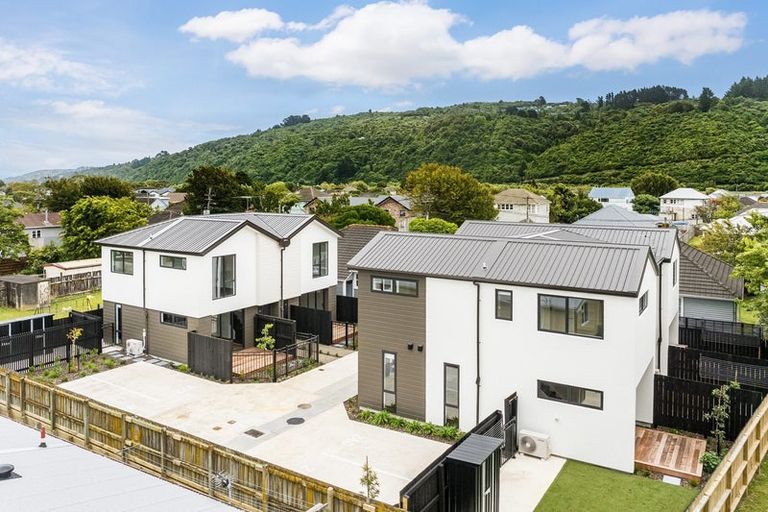 Photo of property in 22 Pearce Crescent, Taita, Lower Hutt, 5011