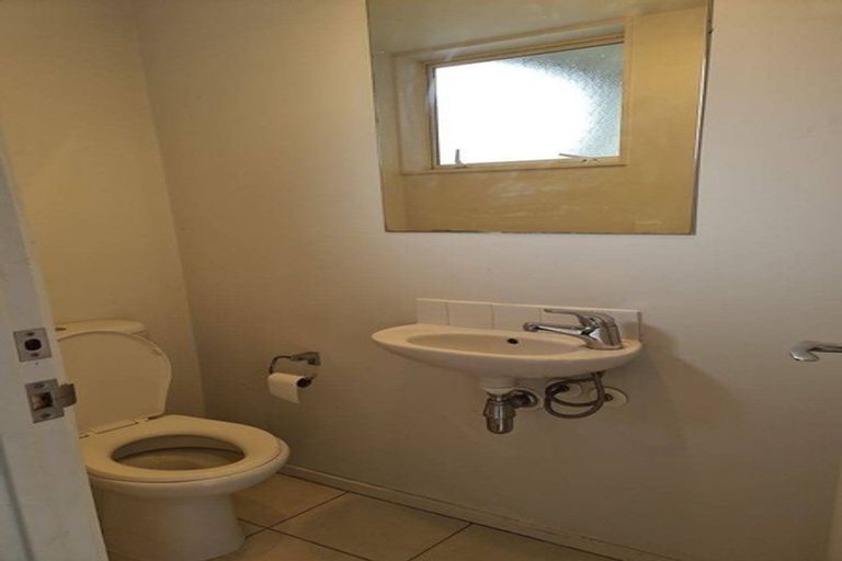 Photo of property in 43 Kirikiri Lane, East Tamaki, Auckland, 2013