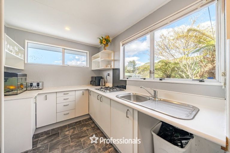 Photo of property in 118 Holborn Drive, Stokes Valley, Lower Hutt, 5019