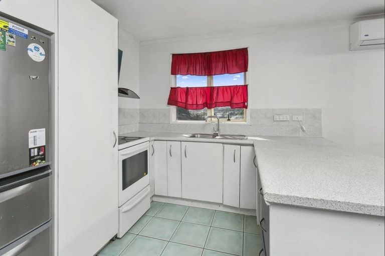 Photo of property in 17 Elan Place, Stanmore Bay, Whangaparaoa, 0932