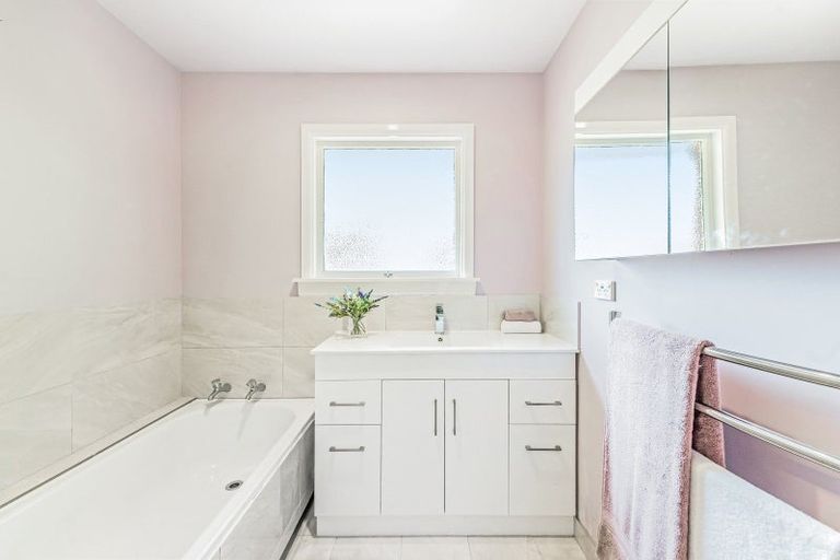 Photo of property in 23 Petticoat Lane, Doyleston, 7682