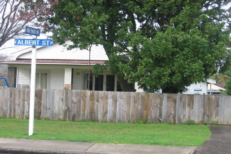 Photo of property in 1/13 Albert Street, Papakura, 2110