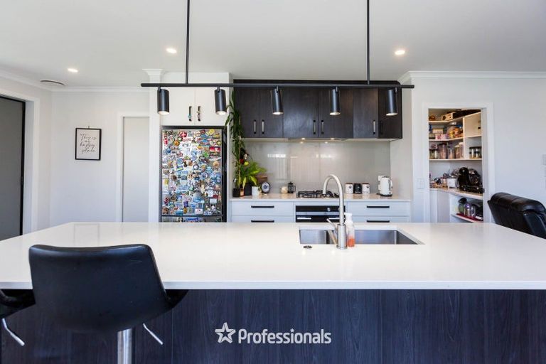 Photo of property in 33 Cynisca Crescent, Wallaceville, Upper Hutt, 5018