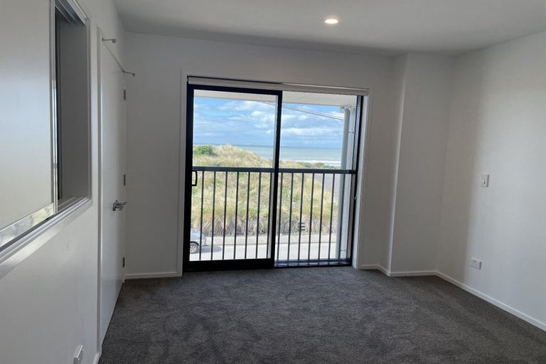 Photo of property in 6/180 Marine Parade, New Brighton, Christchurch, 8083