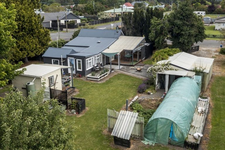 Photo of property in 12 Hawkswood Street, Waiau, 7332