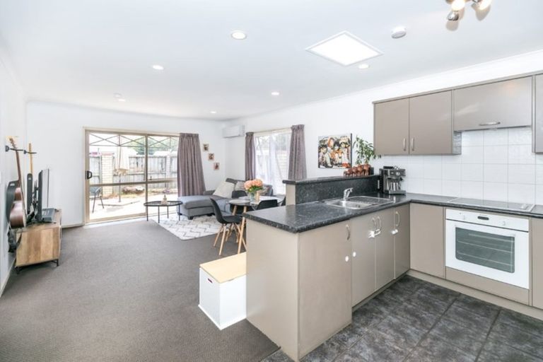 Photo of property in 4/201 Massey Street, Frankton, Hamilton, 3204