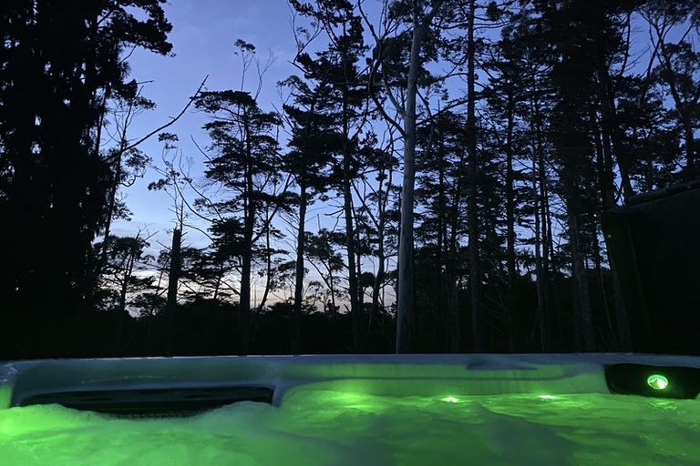 Photo of property in 22b Sunnyvale Road, Swanson, Auckland, 0614