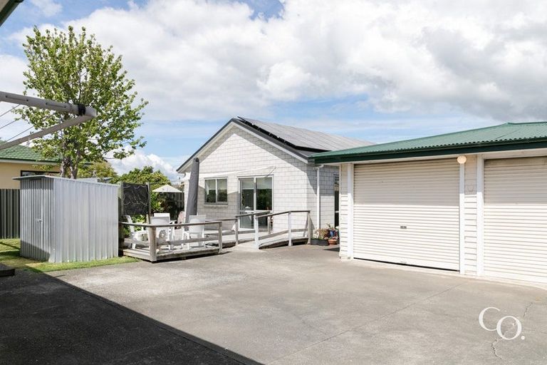 Photo of property in 24 Mill Road, Clive, 4102